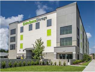 Storage Units In St Petersburg Fl At 2150 25th St N Extra Space Storage