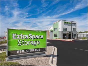 Albuquerque Storage Units at 9831 Montgomery Blvd NE 