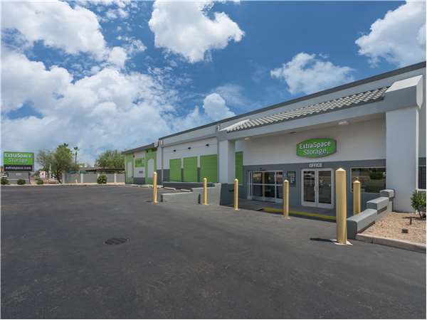 Cheap Storage Units in Scottsdale, AZ (from $5) | Extra Space Storage
