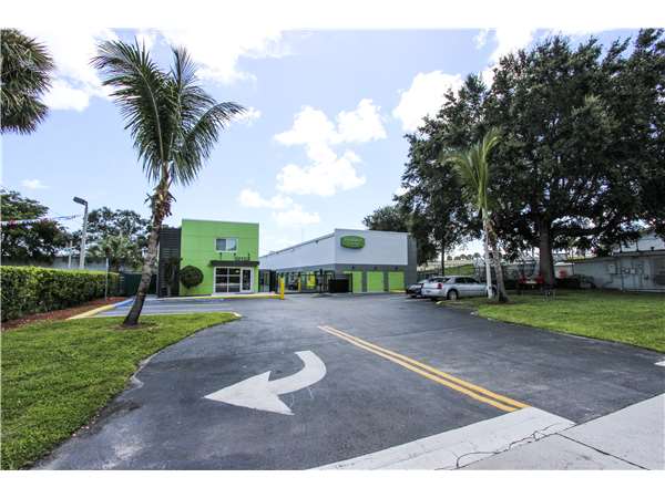Extra Space Storage facility at 2048 S State Road 7 - North Lauderdale, FL