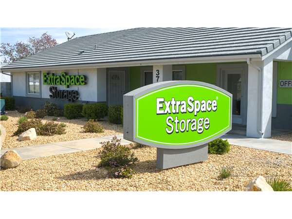 Extra Space Storage facility at 37352 Sierra Hwy - Palmdale, CA
