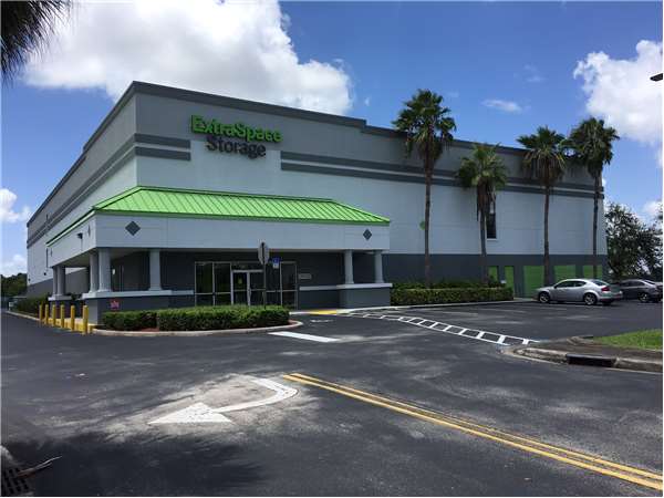 Extra Space Storage facility at 5201 NW 31st Ave - Fort Lauderdale, FL