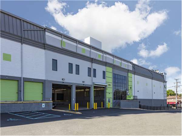 Extra Space Storage facility at 550 Main St - Fort Lee, NJ