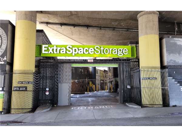 Extra Space Storage facility at 1847 Argyle Ave - Los Angeles, CA