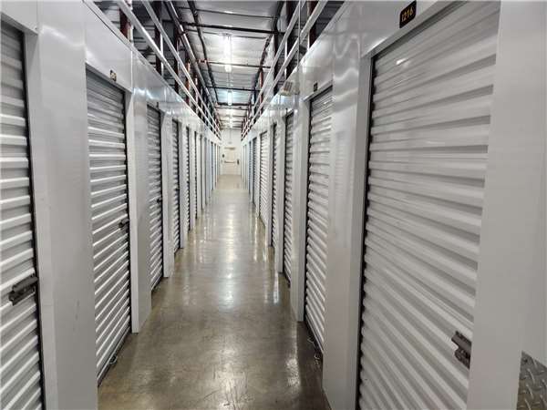 Storage Units in Beaumont TX at 6970 College St Extra Space Storage