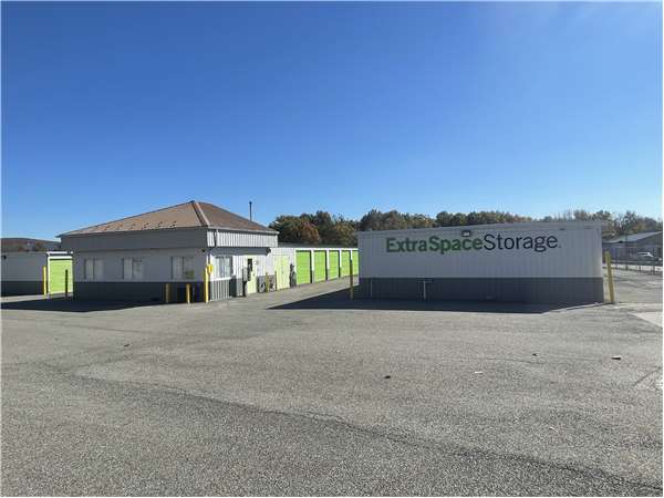 Extra Space Storage logo