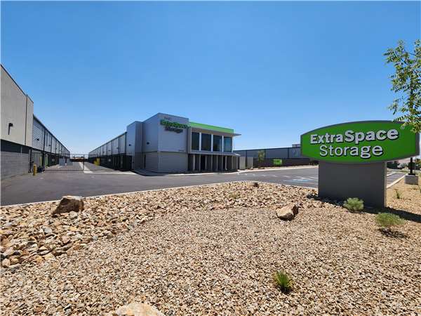 Extra Space Storage facility at 6440 S Jones Blvd - Las Vegas, NV