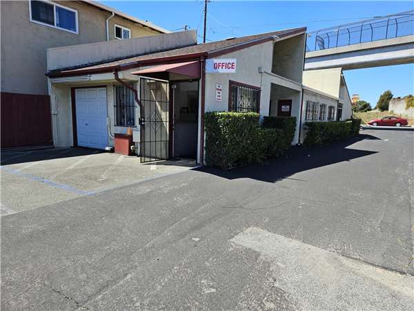 Extra Space Storage facility at 5310 Riverside Ave - San Pablo, CA