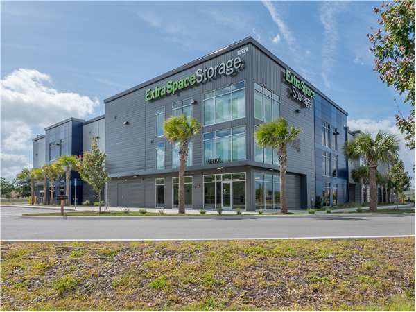 Extra Space Storage facility at 10959  Lake Underhill Rd - Orlando, FL