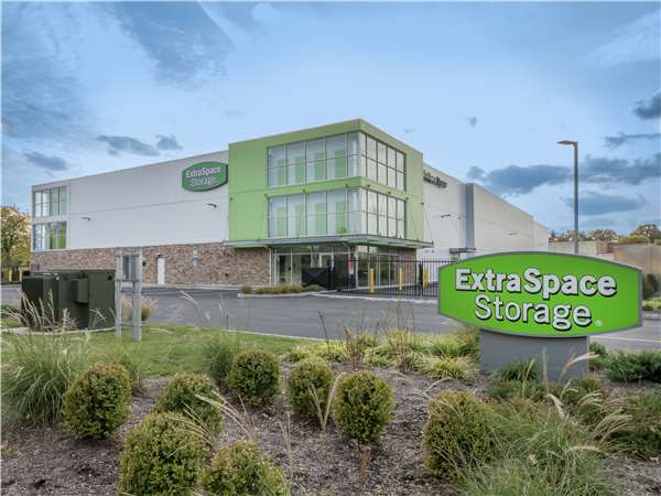 Extra Space Storage facility at 30 Bleeker St - Millburn, NJ