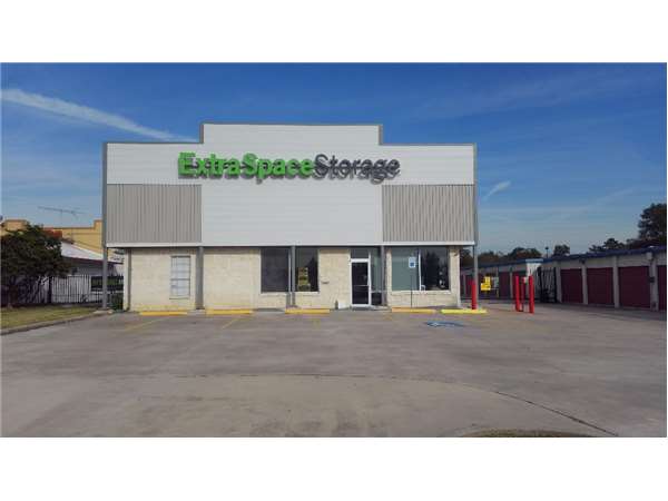 Extra Space Storage logo