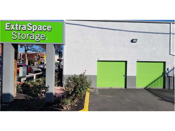 Extra Space Storage facility at 919 Mission St - South Pasadena, CA