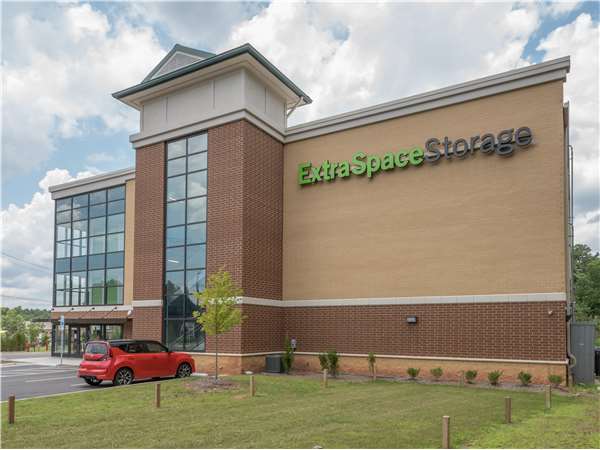 Extra Space Storage facility at 3223 NC-55 - Durham, NC