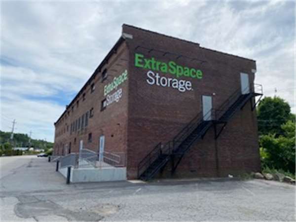 Extra Space Storage facility at 17 Dundee Park Dr - Andover, MA
