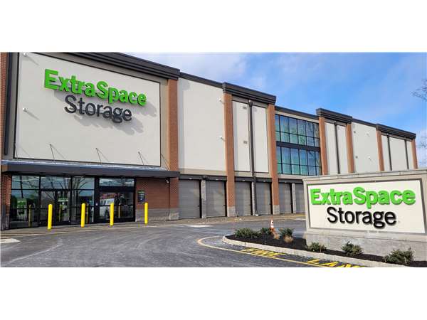 Extra Space Storage - 33 NJ-17, East Rutherford, NJ, prices from $42
