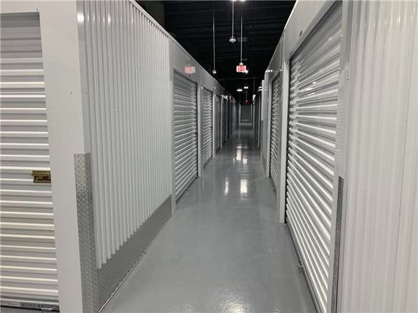 Extra Space Storage logo