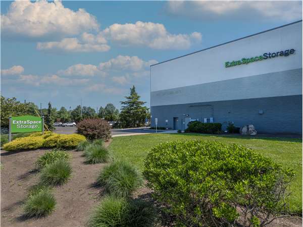 Extra Space Storage facility at 310 Snyder Ave - Berkeley Heights, NJ