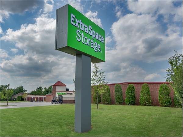 Extra Space Storage logo