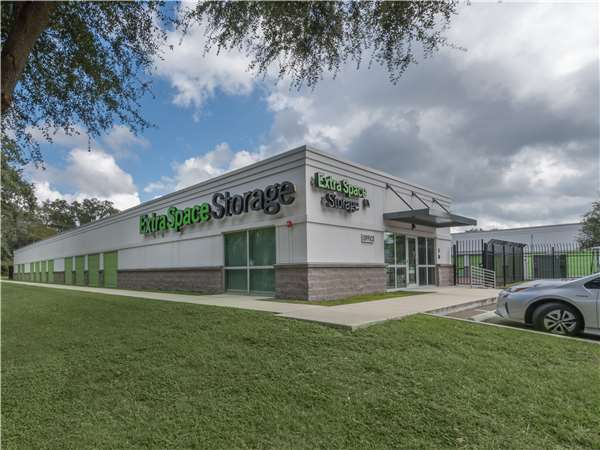 Extra Space Storage facility at 7018 US-301 - Riverview, FL