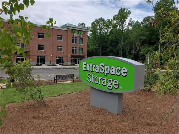 Extra Space Storage facility at 1309 New Hill Rd - Holly Springs, NC