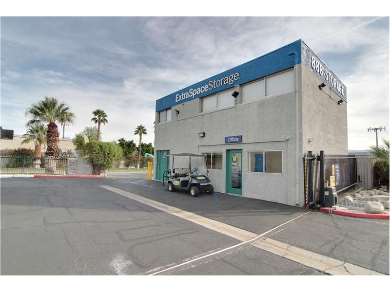 Palm Springs, CA, Self-Storage Near 1000 S Gene Autry Trail